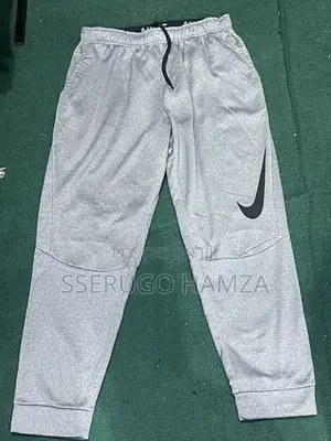 Sweaterpant Second Hand