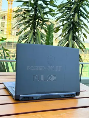 Laptop MSI Katana GF66 16GB Intel Core i7 SSD 1T
