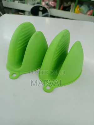 Mini Silicone Oven Mitts