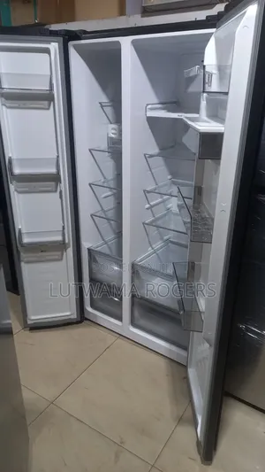 Hisense Fridge Rc-75ws4sb Side by Side