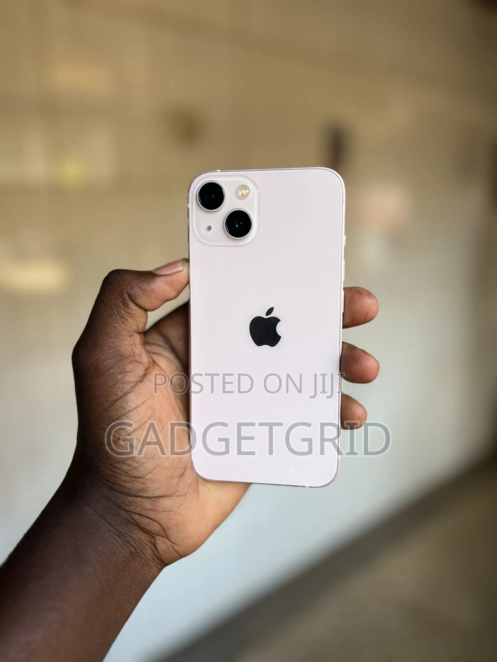 New Apple iPhone 13 128 GB Pink
