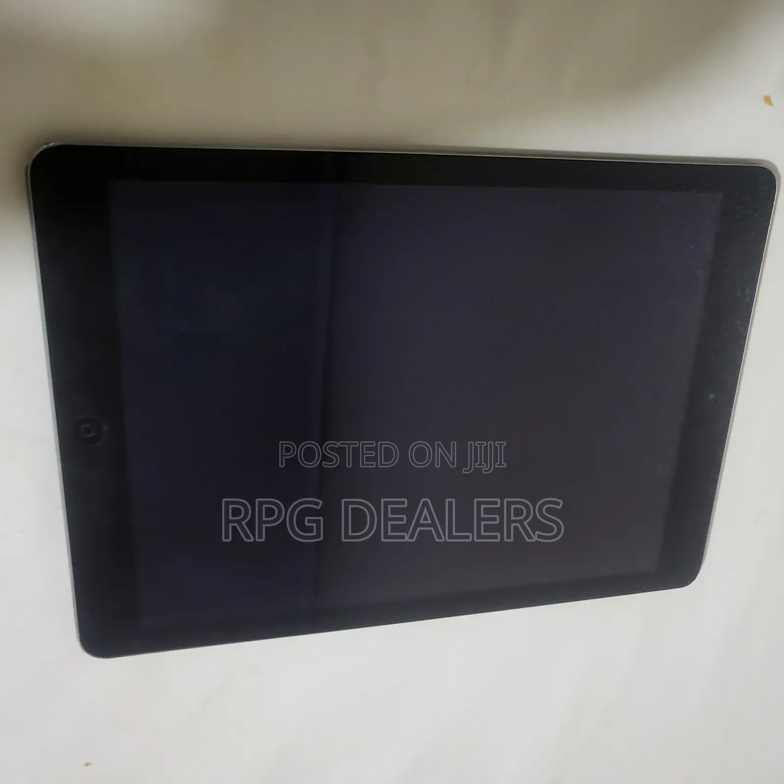 Apple iPad Air 16 GB Gray