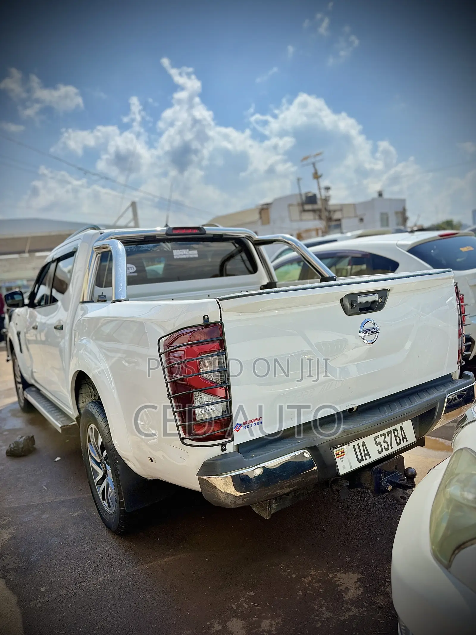 Nissan Navara 2020 White