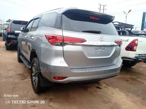 Toyota Fortuner 2017 Silver