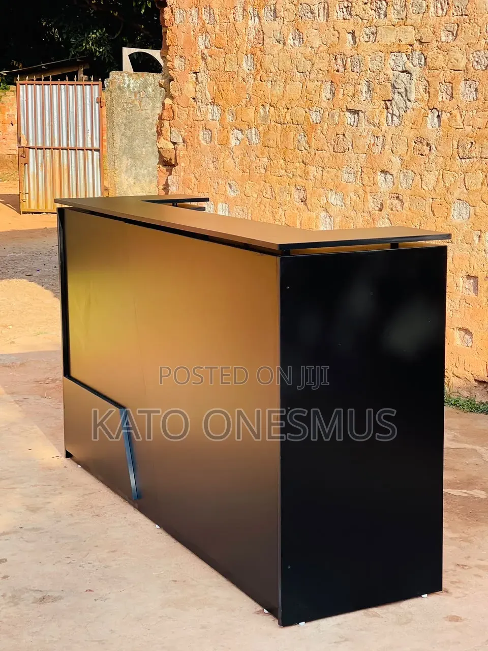 Colored Black Reception Tables