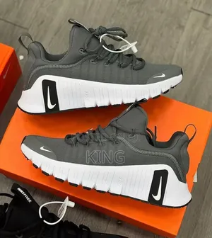 Nike Free Metcon 6 Trainers in a Dark Gray