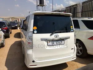 Toyota Voxy 2012 White