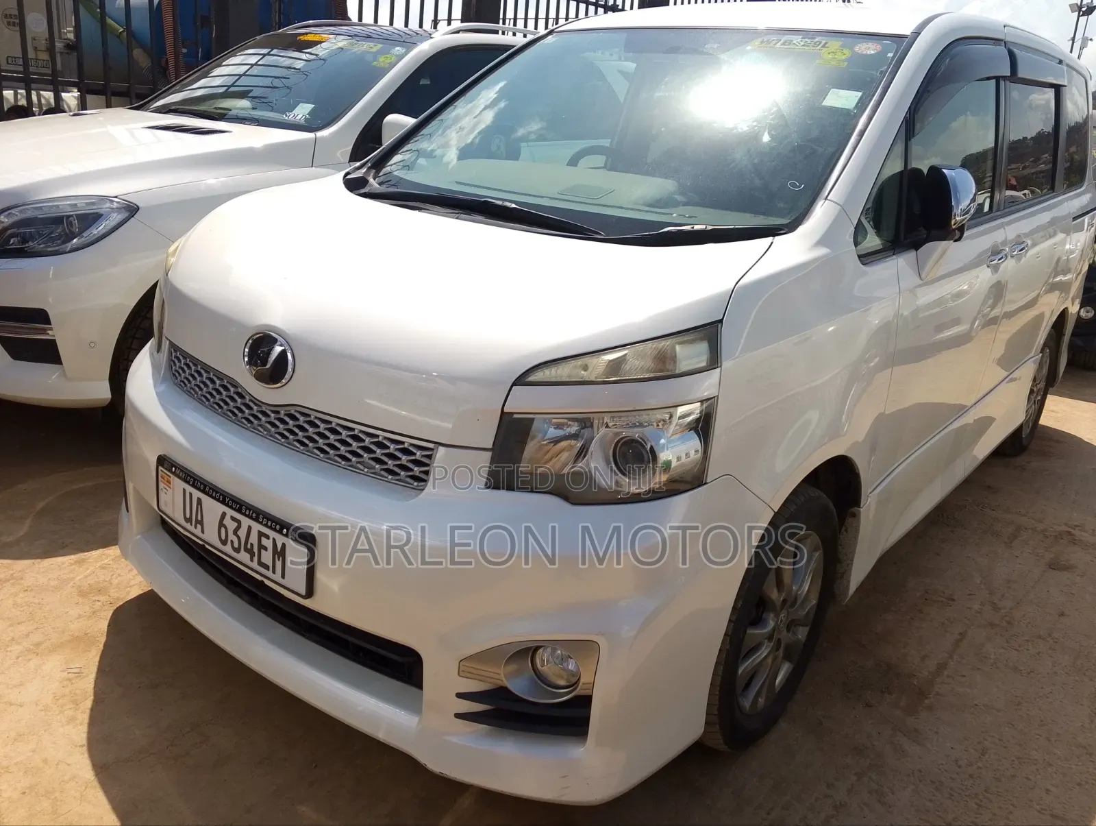 Toyota Voxy 2012 White