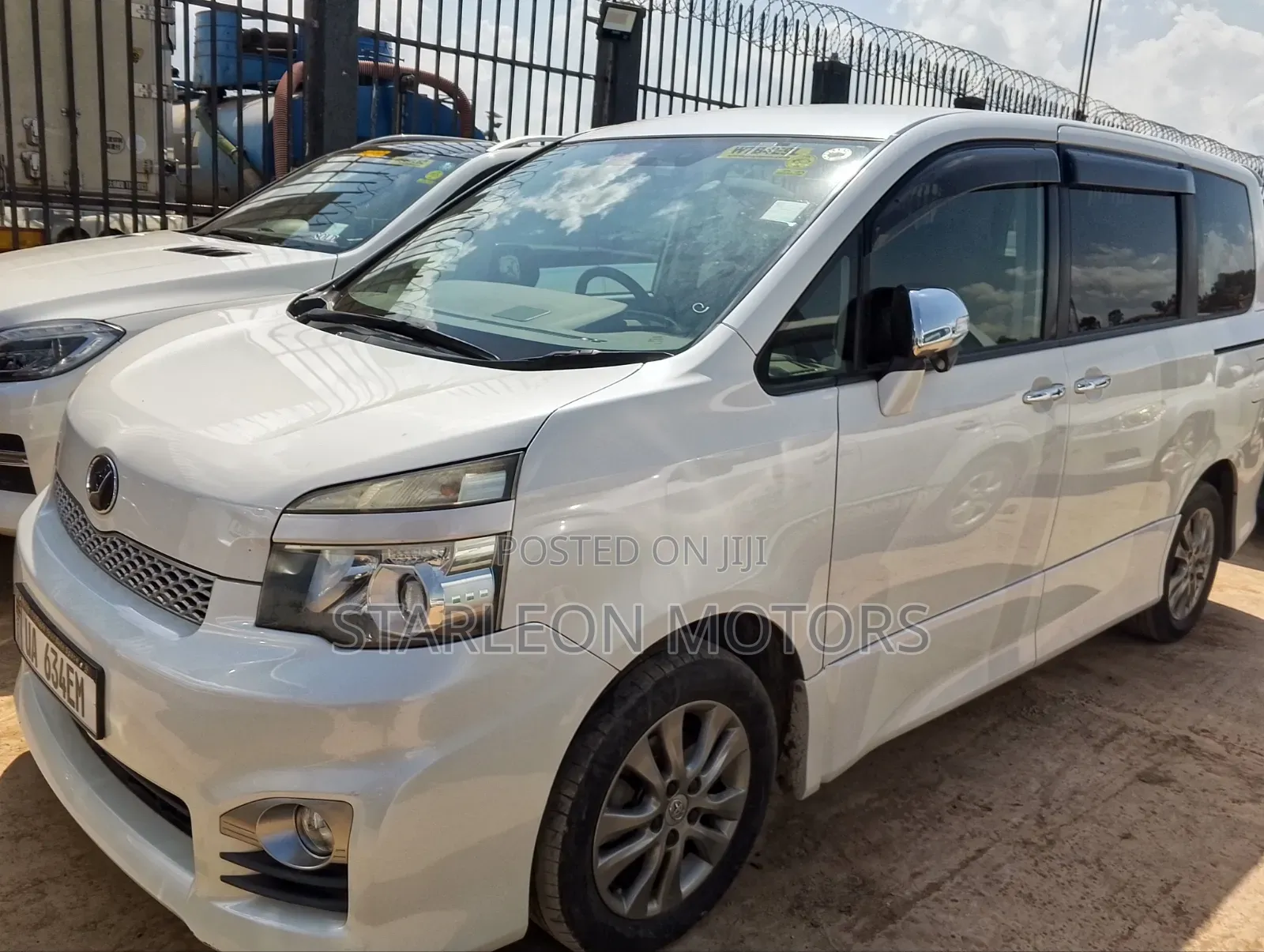 Toyota Voxy 2012 White
