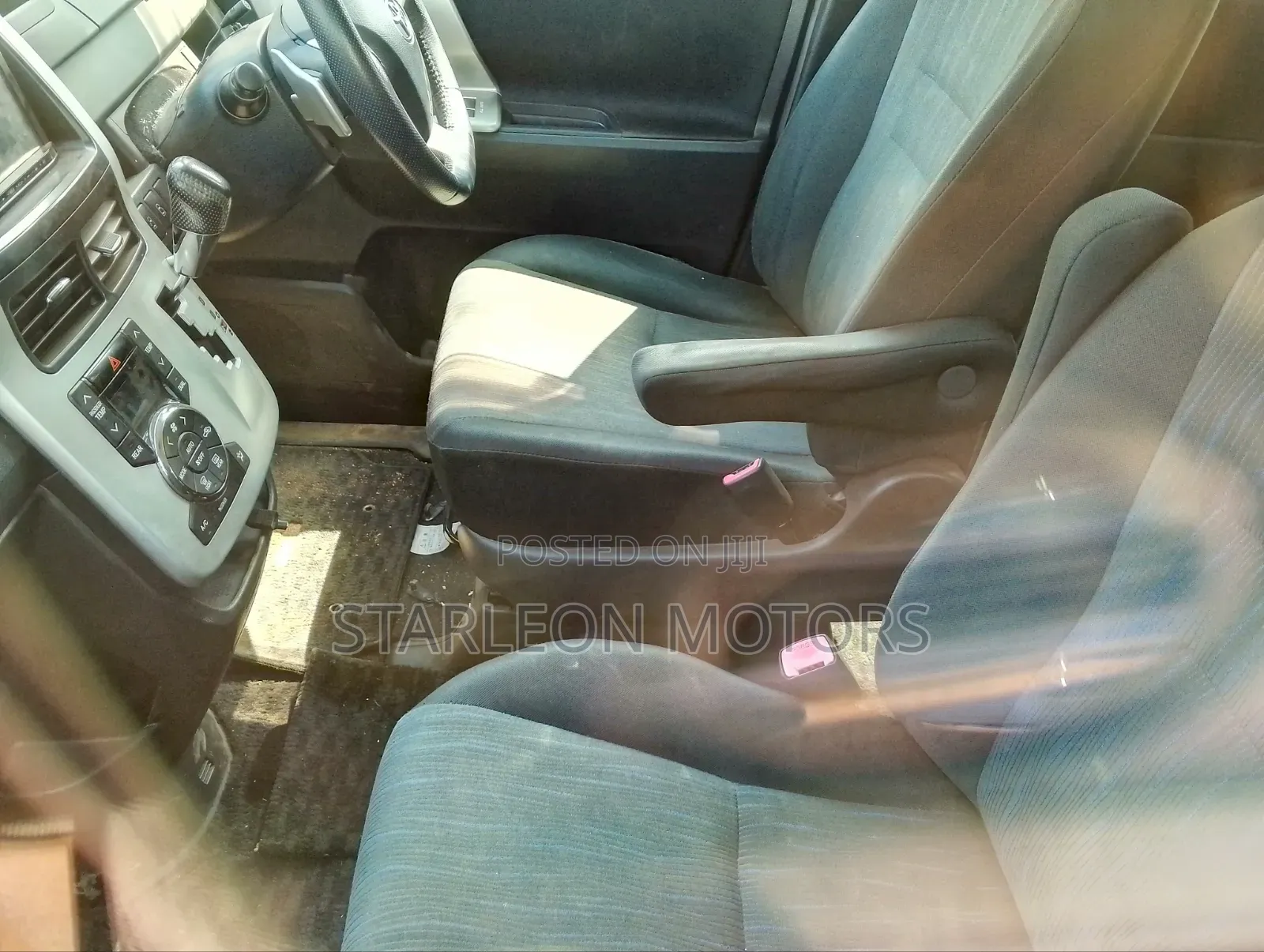 Toyota Voxy 2012 White