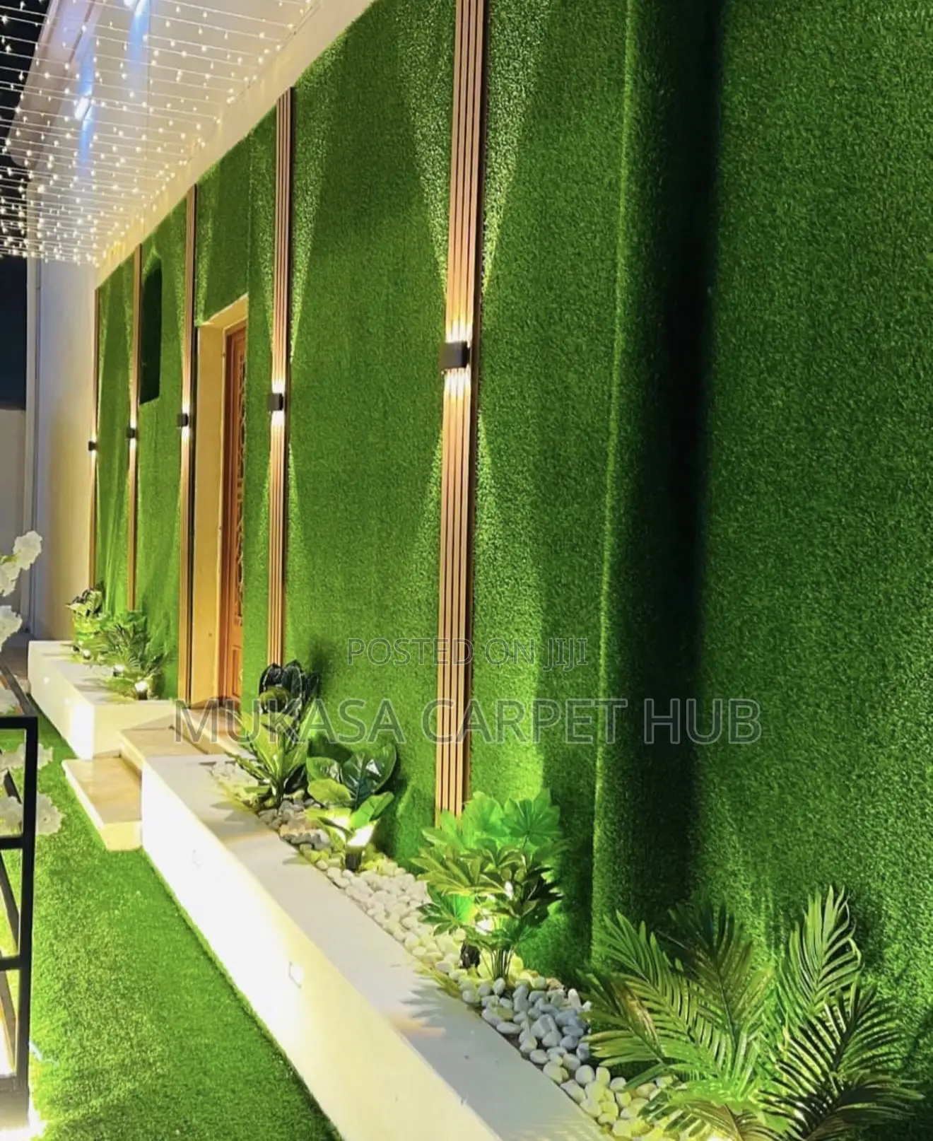 Artificial Grass Carpet Installed on a Wall