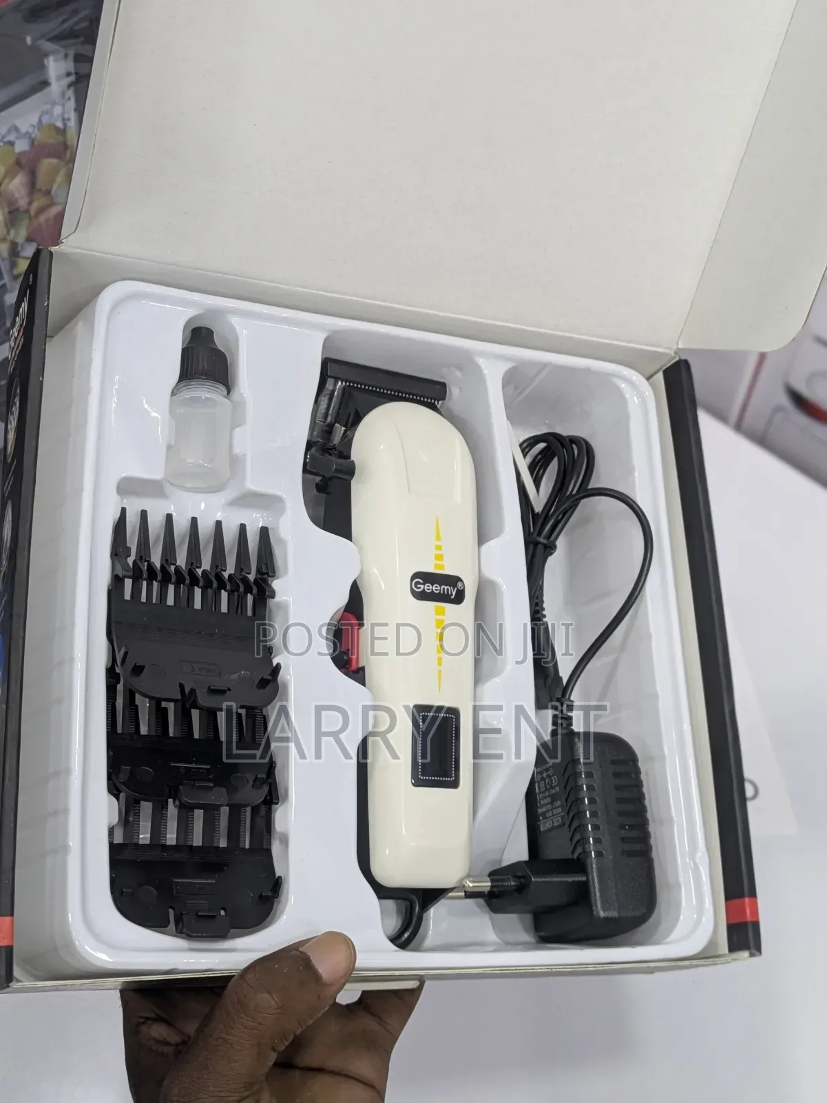 Geemy Rechargeable Hair Clipper Professional Beard Trimmer Adjustable