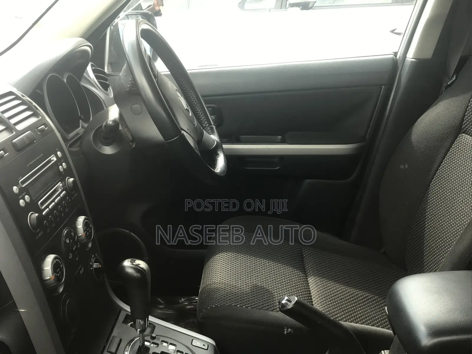 Suzuki Escudo 2009 Silver
