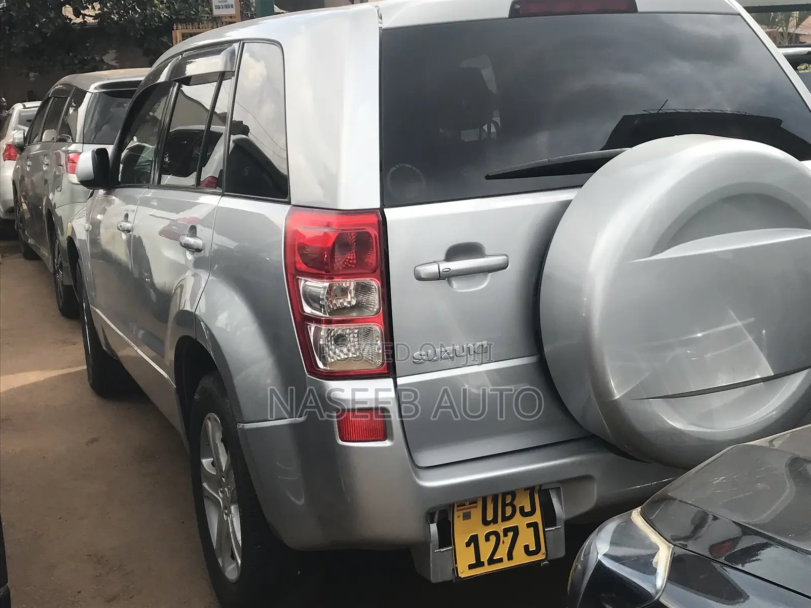 Suzuki Escudo 2009 Silver
