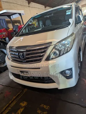 Toyota Alphard 2013 White