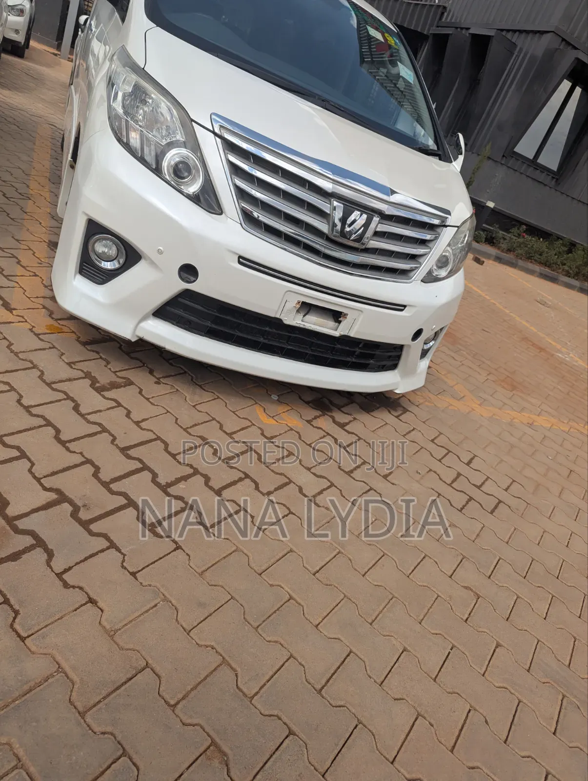 Toyota Alphard 2013 White
