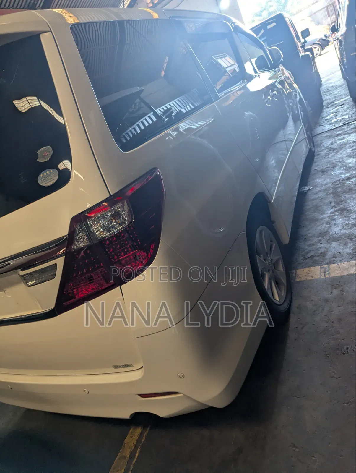 Toyota Alphard 2013 White