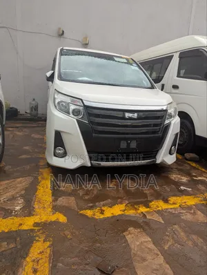 Toyota Noah 2015 White