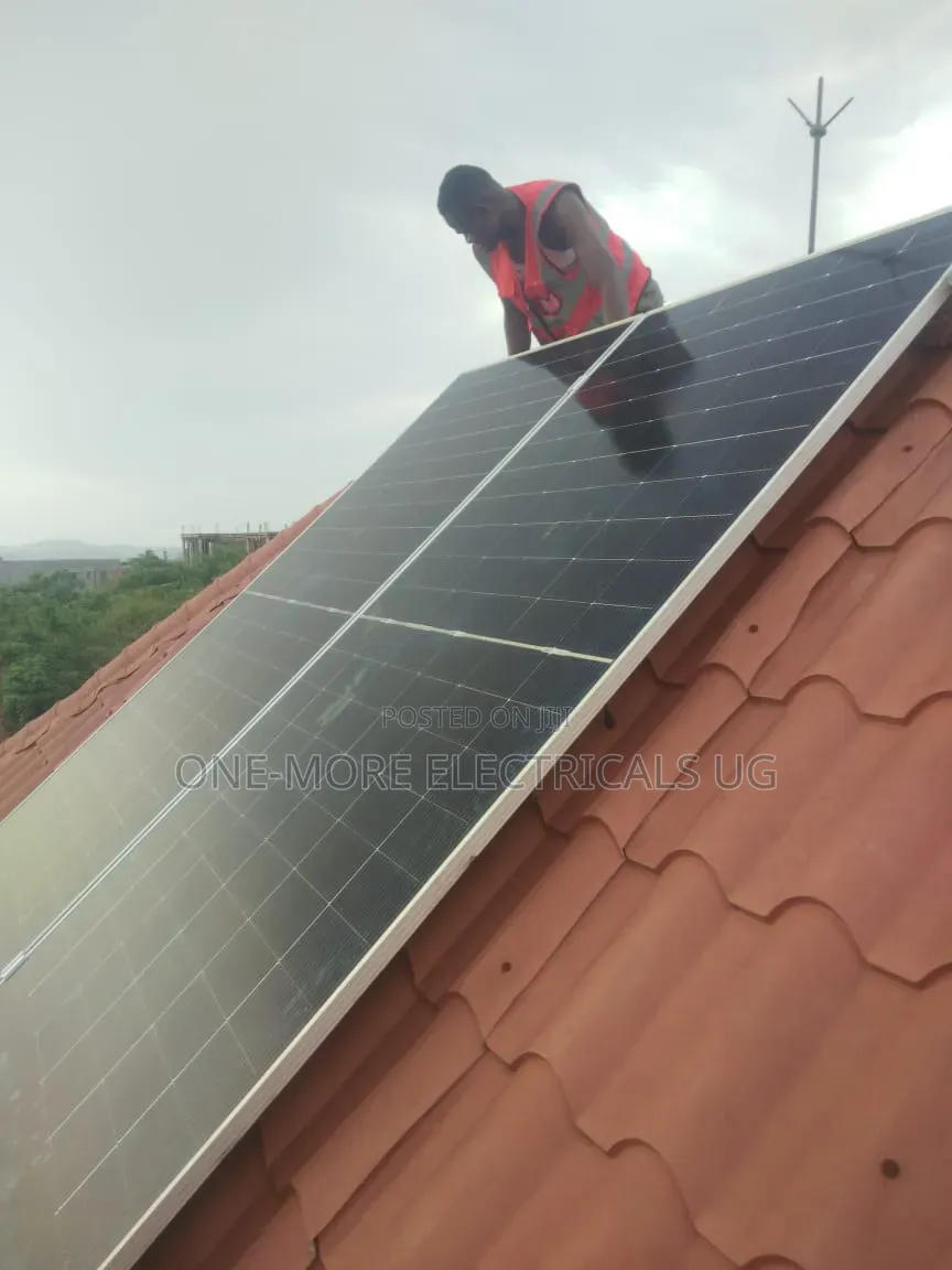 Heavy Duty  Solar Panels 710w /24volts