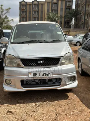 Car 1999 Silver