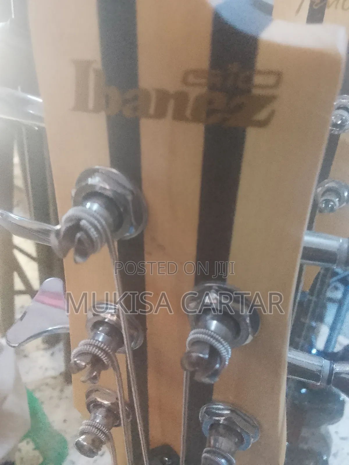 Ibanez Bass Active