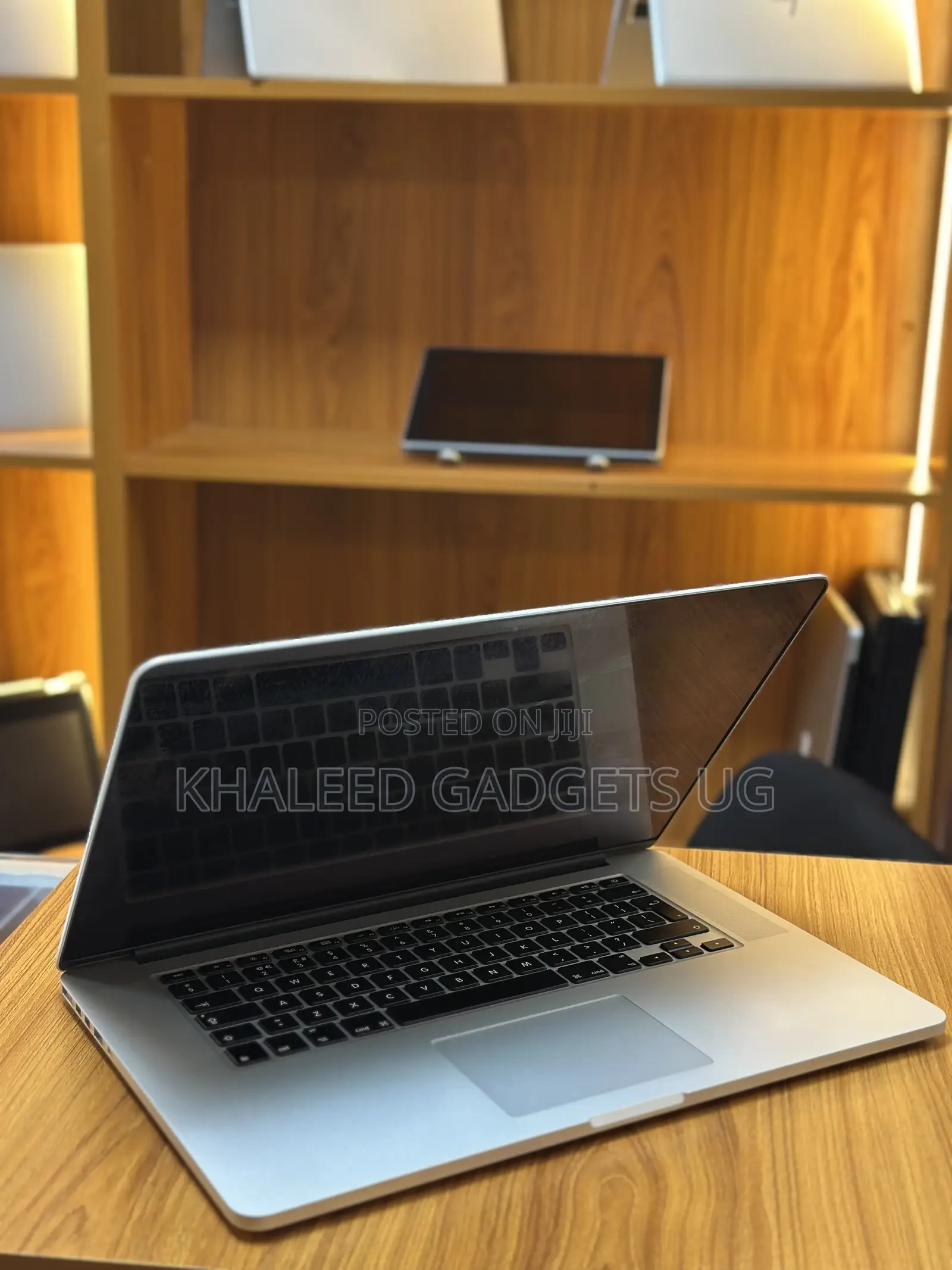 Laptop Apple MacBook Pro 2015 16GB Intel Core i7 SSD 256GB