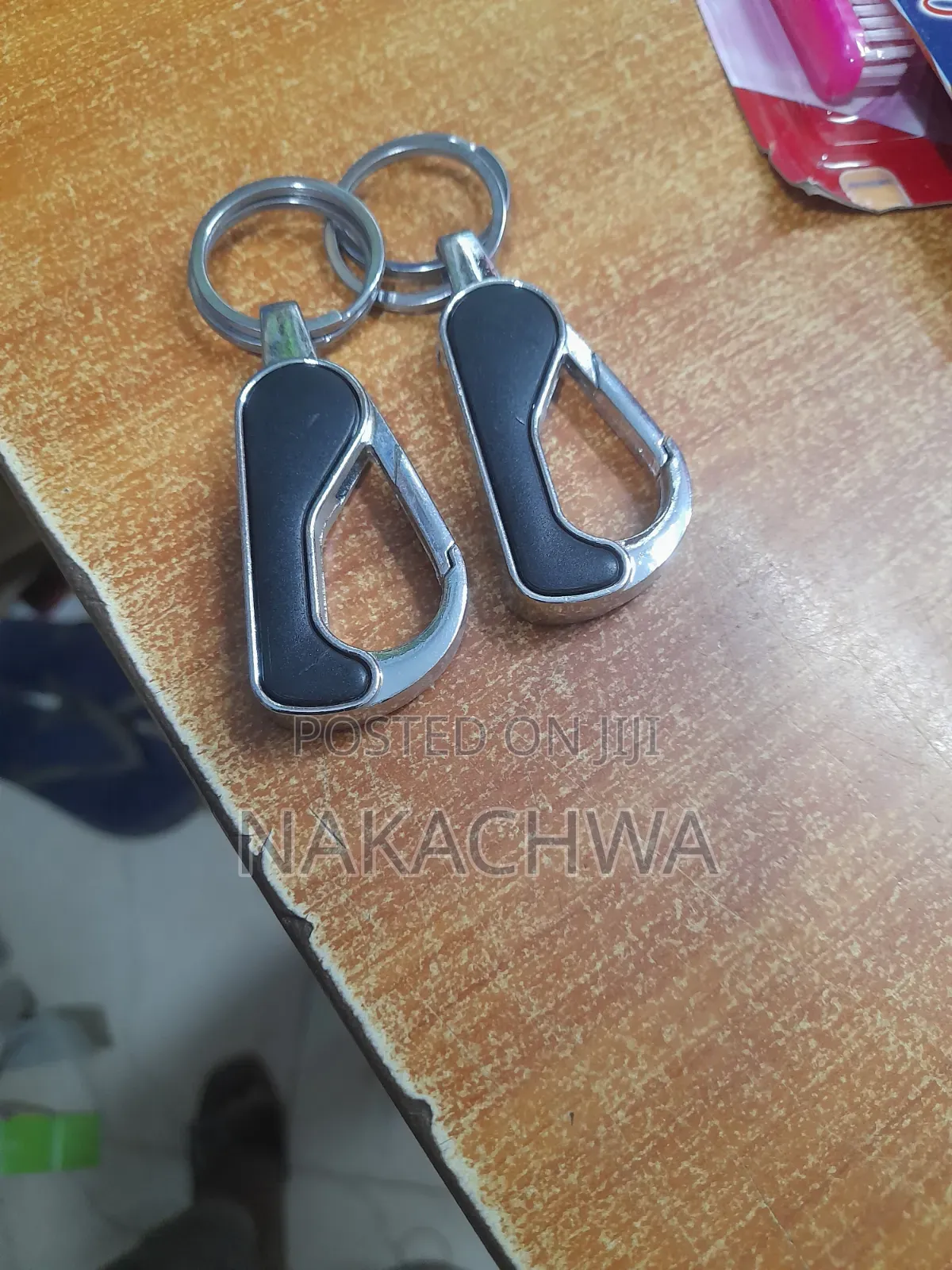 2 Pieces of Stainless Keyholders