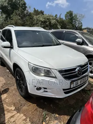Volkswagen Tiguan 2012 White