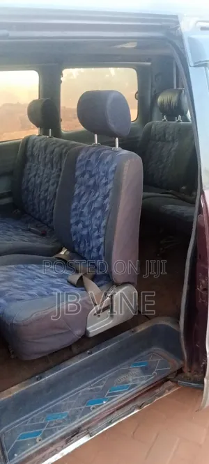 Toyota Noah 2001 Red