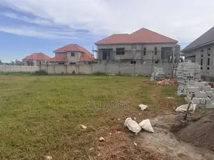 Titled Plots in Nakwero