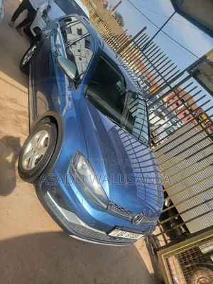 Volkswagen Golf 2018 Blue