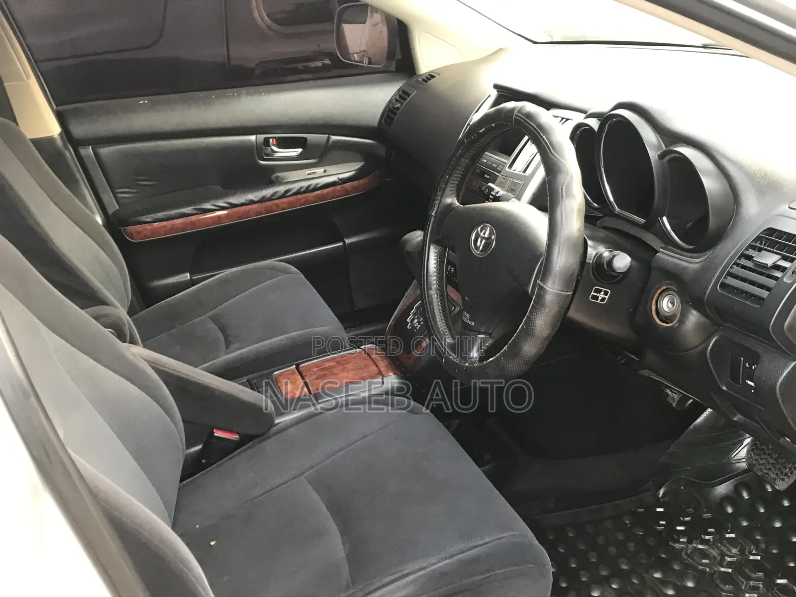Toyota Harrier 2009 Silver