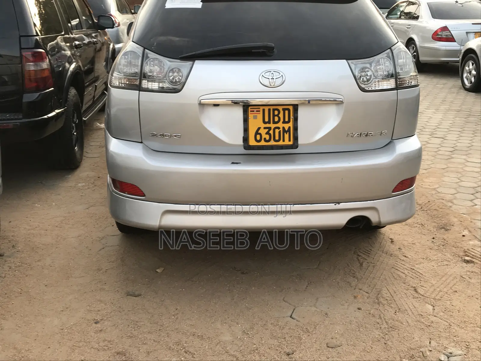 Toyota Harrier 2009 Silver