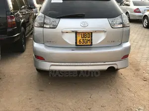 Toyota Harrier 2009 Silver