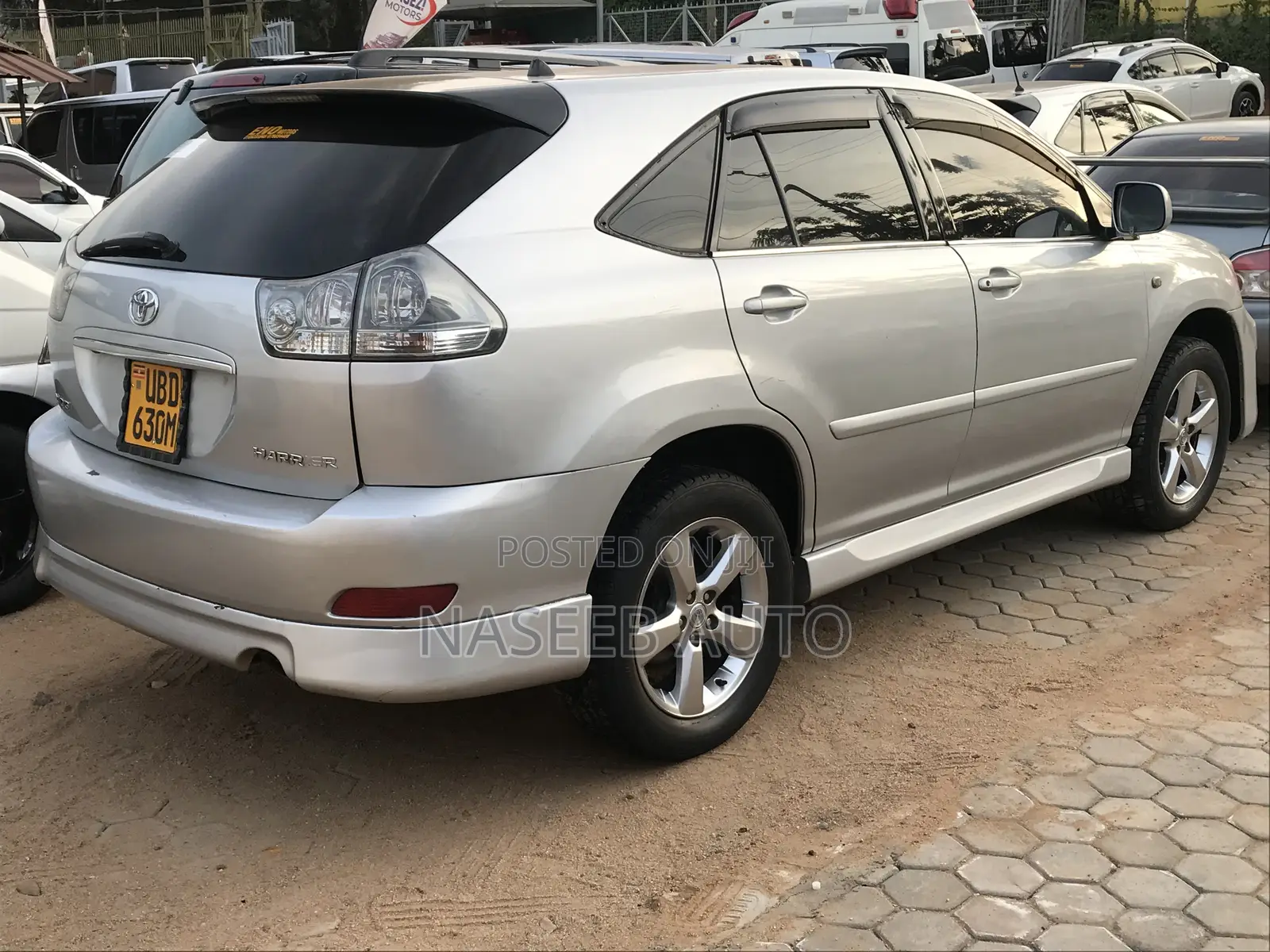 Toyota Harrier 2009 Silver