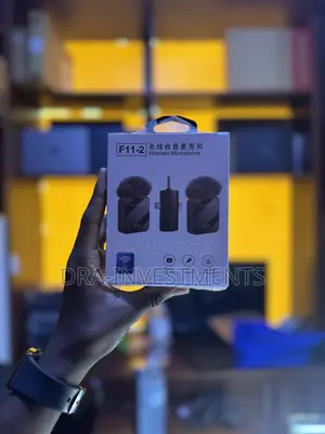 F11-2 Wireless Microphone – Dual Mic for Content Creators Interviews