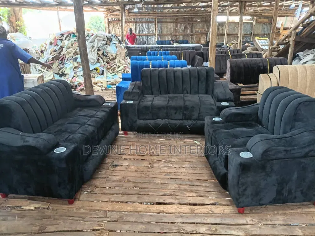 Black 5 Seater