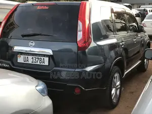 Nissan X-Trail 2010 Blue