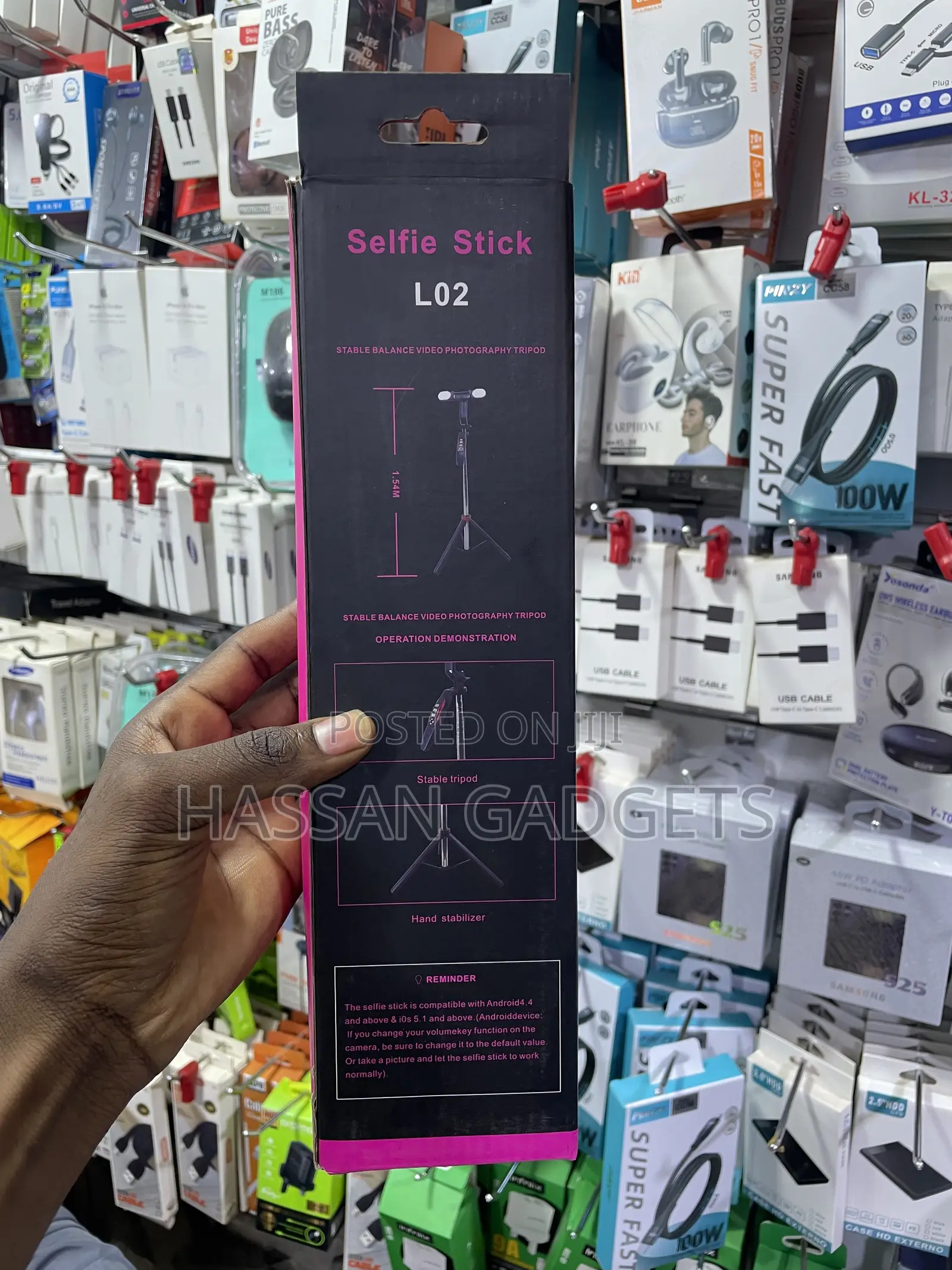Mobile Phone Selfie Stick, Bluetooth Tripod, Integrated Remote