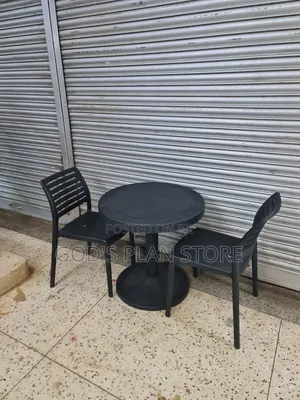 Risen Outdoor Plastic Dining Table and Chairs Plastic Table and Chair