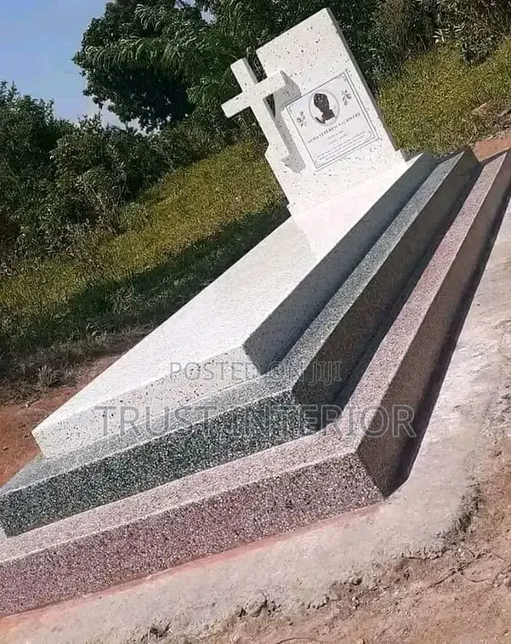 Grave Constructors 590