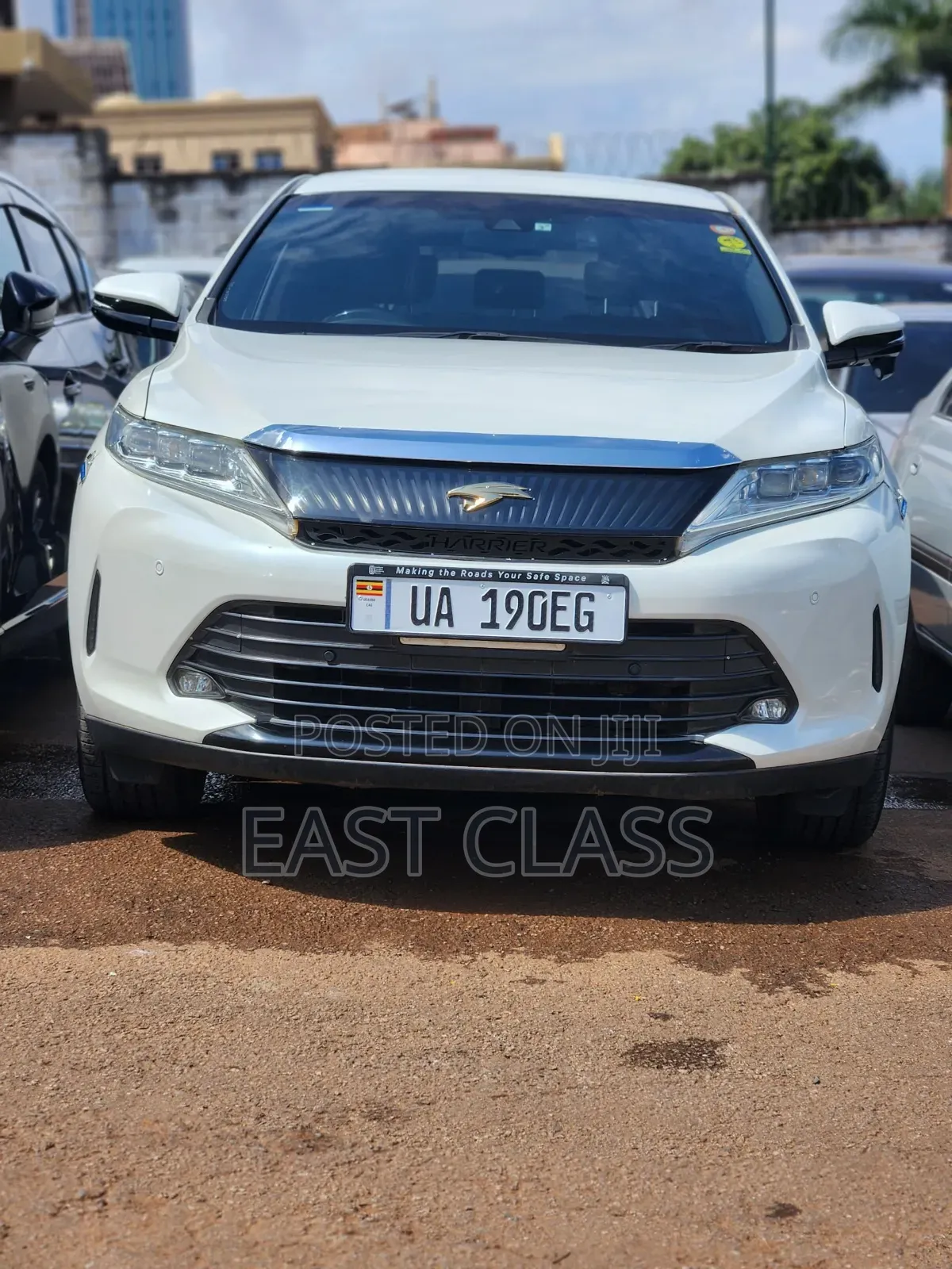 Toyota Harrier 2.0 2019 White