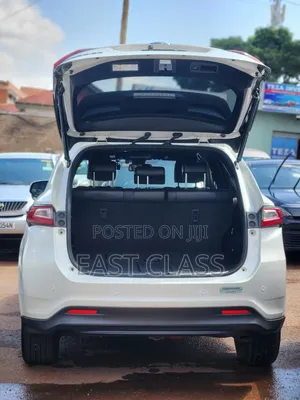 Toyota Harrier 2.0 2019 White