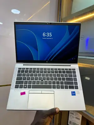 New Laptop HP EliteBook 840 G8 8GB Intel Core i5 SSD 256GB