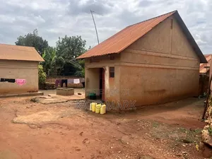 61 Decimals for Sale Located at Bweyogerere-Joka's