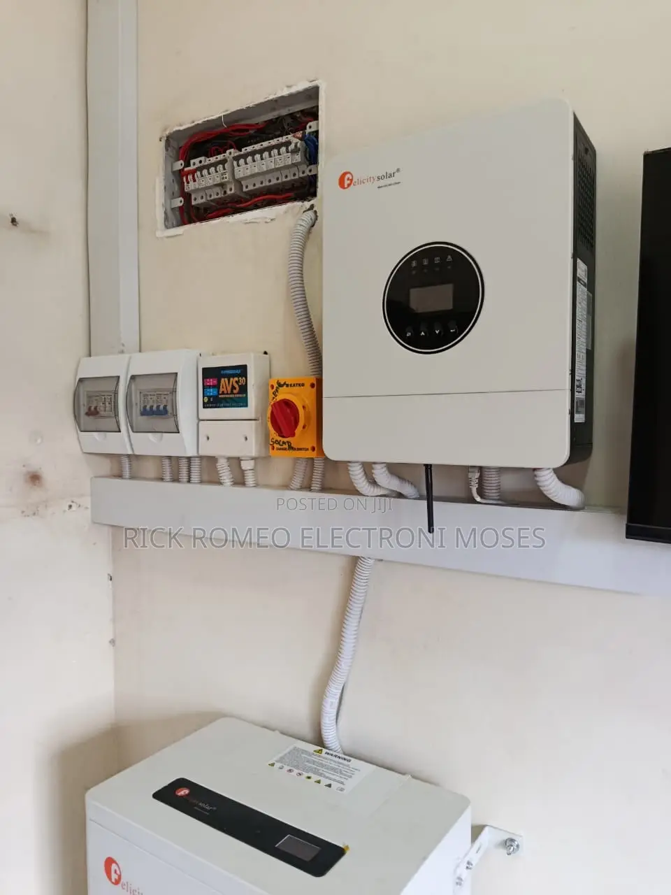 6kva 48v Hybrid Inverter Villa Backup Ush 2m