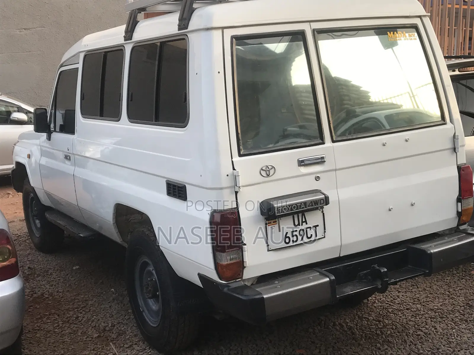 Toyota Land Cruiser Prado 2000 White