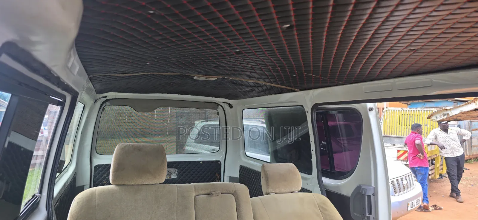 Toyota HiAce 2006 White