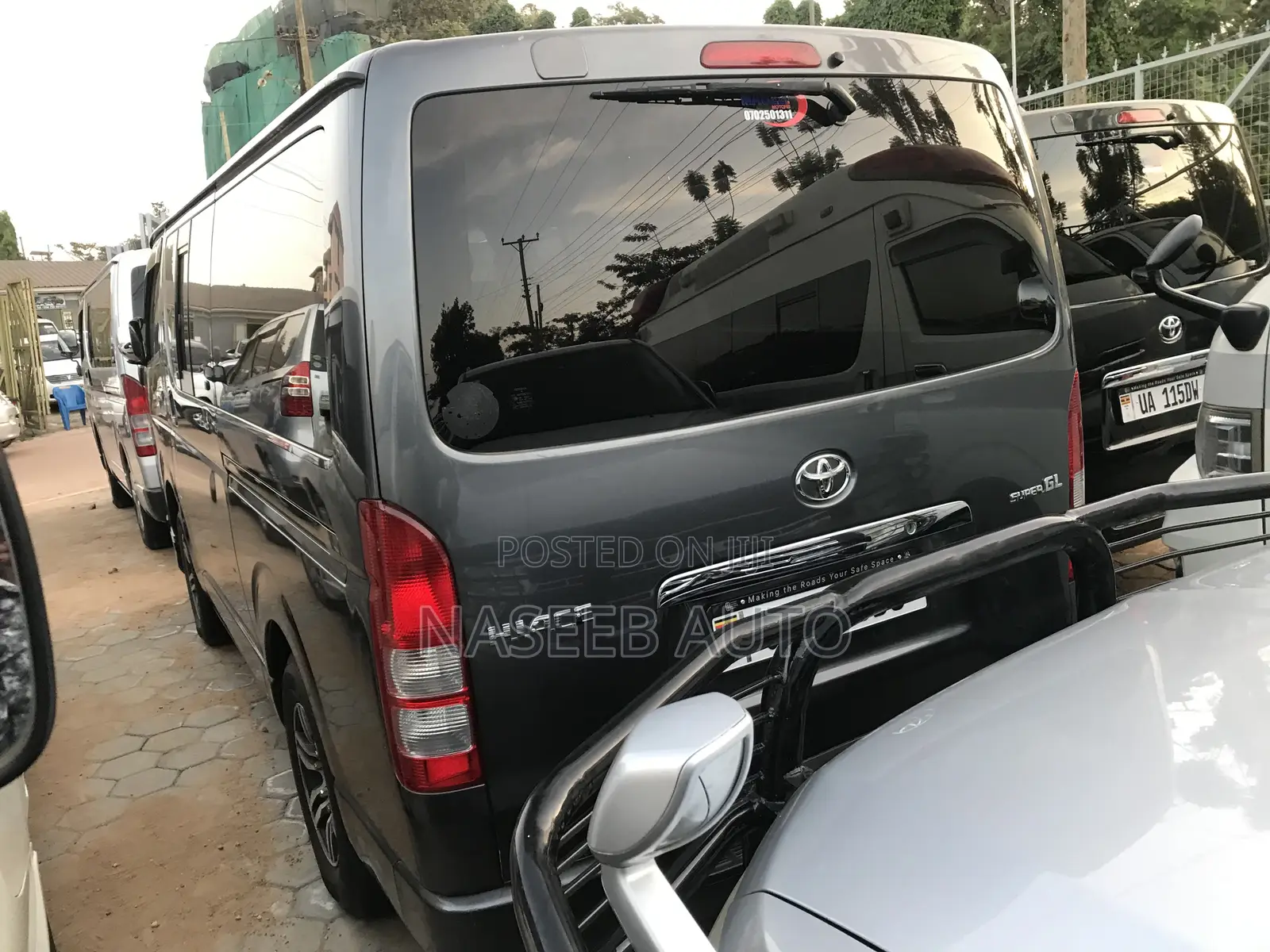 Toyota HiAce 2010 Grey