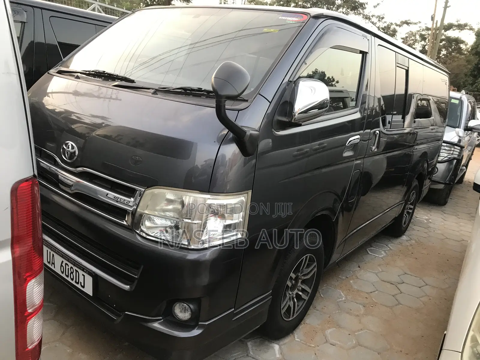 Toyota HiAce 2010 Grey